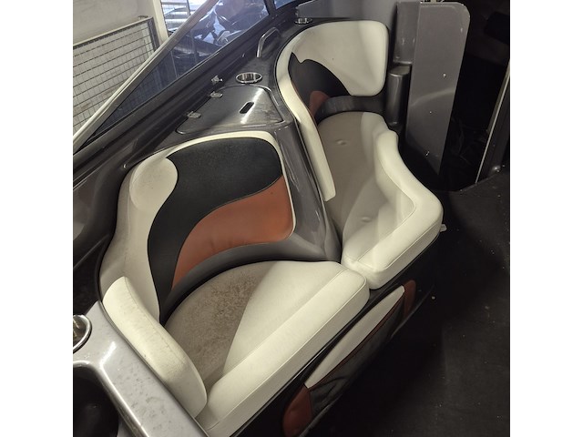 Bowrider speedboot, rinker, cc272, 2000 - afbeelding 14 van  40