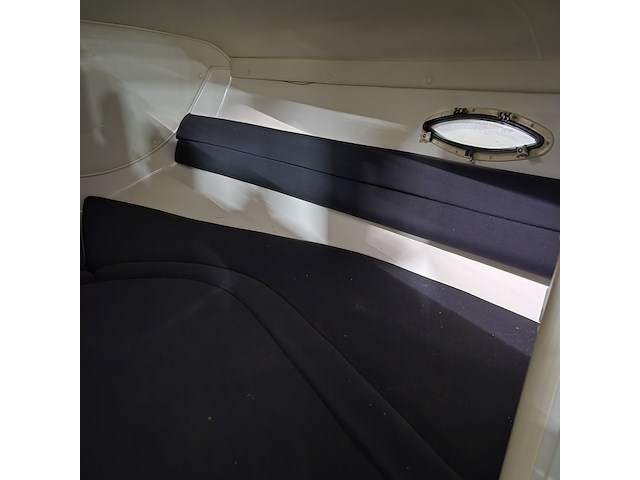 Bowrider speedboot, rinker, cc272, 2000 - afbeelding 19 van  40