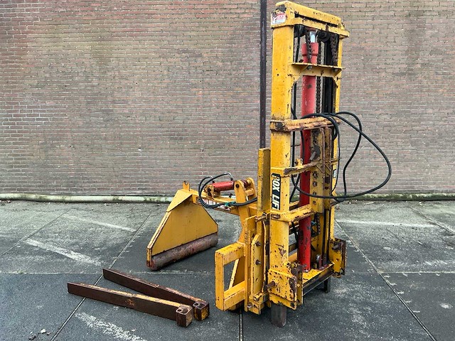 Box lift met meijer pakkenklem - afbeelding 1 van  9