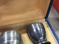 Box met … - afbeelding 2 van  2