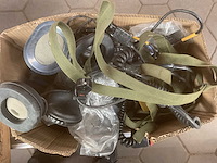 Box various used headsets and parts - afbeelding 2 van  2