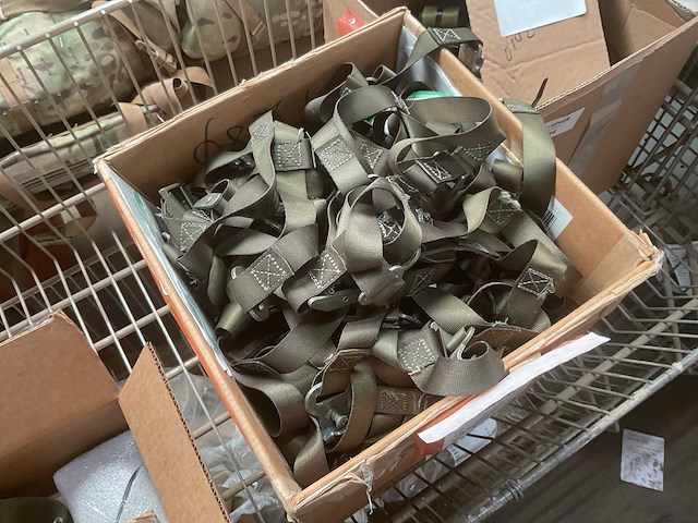 Box with webbing straps - afbeelding 1 van  3
