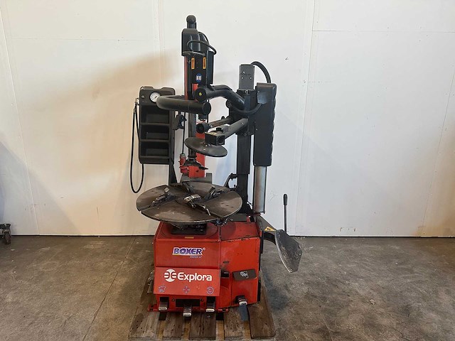 Boxer - 2007 - super lx - banden de-en montageapparaat - afbeelding 1 van  8