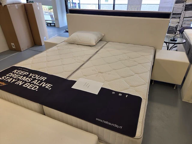Boxpring 180x200 met matrassen en nachtkasten, sleep & dream - afbeelding 2 van  9
