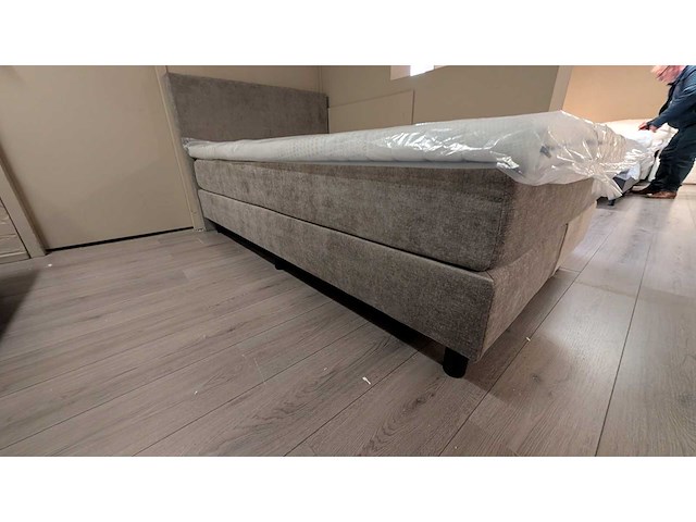 Boxspring – 120 x 200 cm – taupe – inclusief topper – pocketvering – cooltouch matrassen - afbeelding 4 van  4