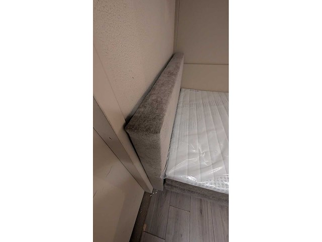 Boxspring – 120 x 200 cm – taupe – inclusief topper – pocketvering – cooltouch matrassen - afbeelding 2 van  4
