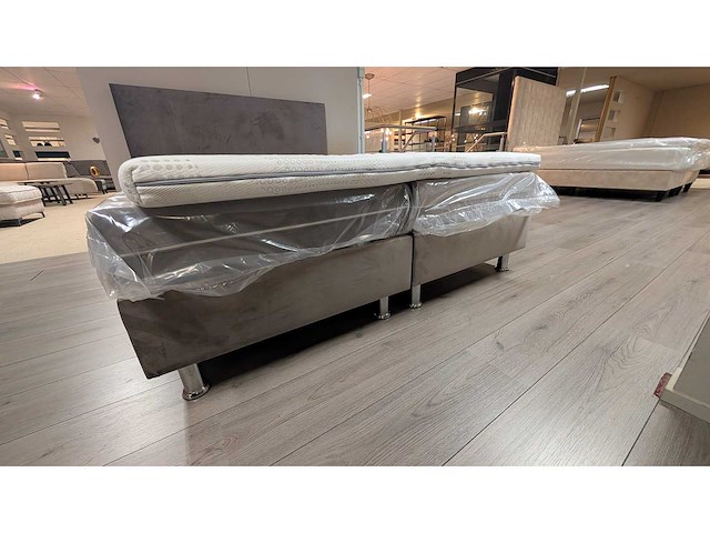 Boxspring – 160 x 200 cm – velvet grijs – inclusief topper – pocketvering – cooltouch matrassen - afbeelding 3 van  3
