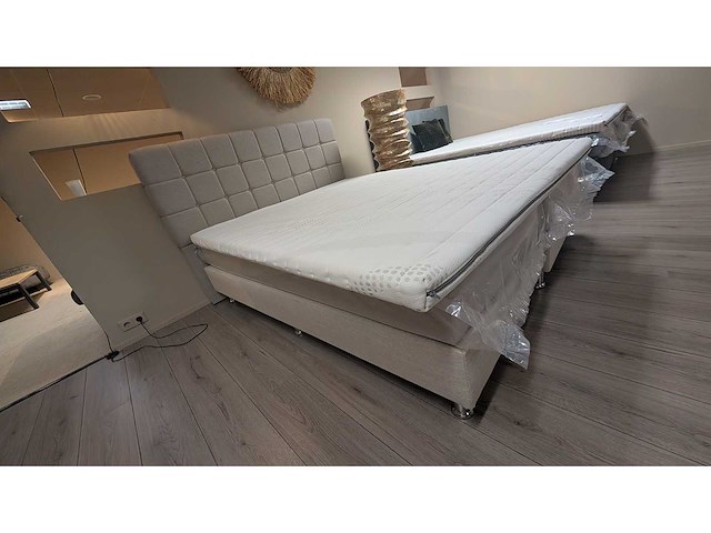 Boxspring – 160x210 cm – beige – inclusief topper – pocketvering – cooltouch matrassen - afbeelding 2 van  2
