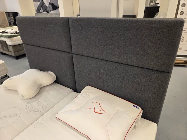 Boxspring 180x200 cm - afbeelding 3 van  6