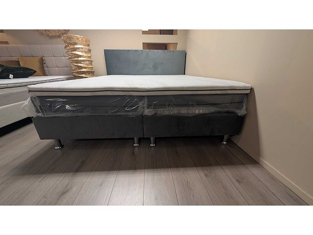 Boxspring – 180x210 cm – velvet groen – inclusief topper – pocketvering – cooltouch matrassen - afbeelding 3 van  4