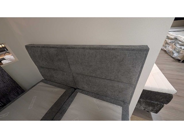 Boxspring electrisch 140x200 cm - grijs- inclusief topper (6 cm) - pocket geveerde box, cooltouch matrassen - afbeelding 2 van  3