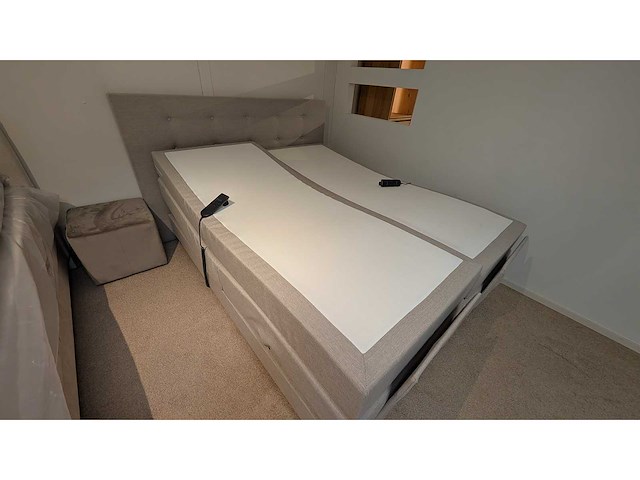 Boxspring elektrisch, dubbele motor - 180x200 cm – beige – inclusief topper – pocketvering – cooltouch matrassen - afbeelding 4 van  8