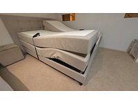 Boxspring elektrisch, dubbele motor - 180x200 cm – beige – inclusief topper – pocketvering – cooltouch matrassen - afbeelding 6 van  8