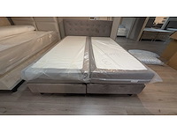 Boxspring emma– 160 x 200 cm – velvet grijs – inclusief topper – pocketvering – cooltouch matrassen + emma kussens - afbeelding 1 van  5