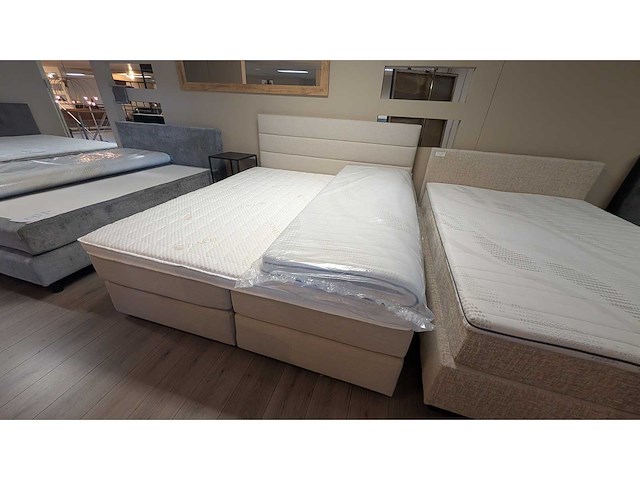 Boxspring erik kuster – 180 x 200 cm – beige – inclusief topper – pocketvering – cooltouch matrassen - afbeelding 3 van  6