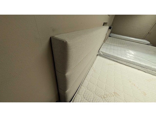 Boxspring erik kuster – 180 x 200 cm – beige – inclusief topper – pocketvering – cooltouch matrassen - afbeelding 5 van  6