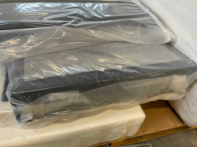 Boxspring onderstellen, matras en achterwanden - afbeelding 6 van  7