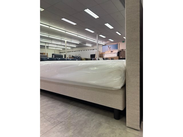 Boxspring tina 180x200cm, beige - afbeelding 2 van  3