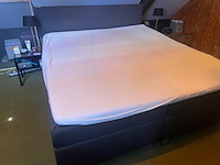 Boxspring twee persoons met topper, antraciet, 2020 - afbeelding 1 van  4