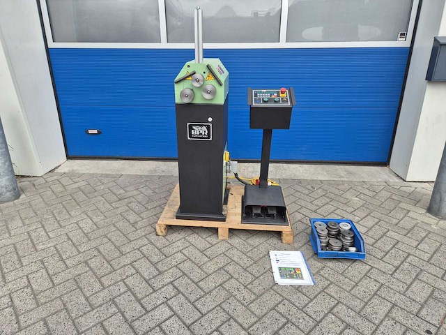 Bpr - cps 20 - profielwals met hydraulische rolverstelling - afbeelding 1 van  16