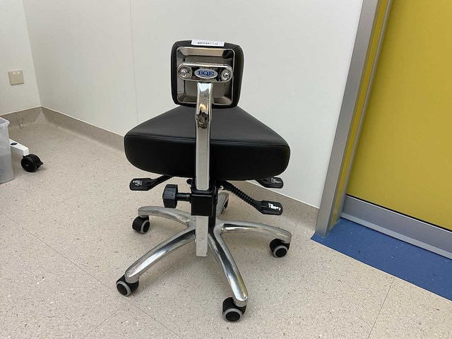 Bqe verrijdbare kruk - afbeelding 3 van  4