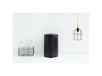 Brabantia newicon prullenbak 20 l zwart - afbeelding 2 van  6