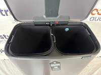 Brabantia prullenbak | babyliss perfect finish | sony playstation pulse elite headset | nadcon controller - afbeelding 3 van  3