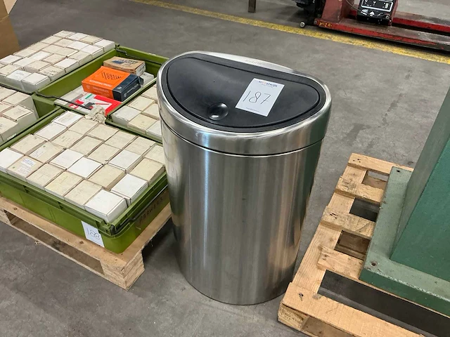 Brabantia prullenbak - afbeelding 1 van  3
