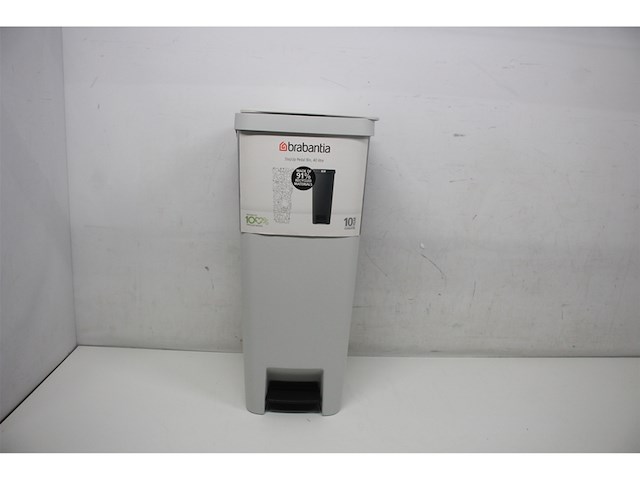 Brabantia stepup pedaalemmer 40 liter licht grijs - afbeelding 3 van  5