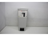 Brabantia stepup pedaalemmer 40 liter licht grijs - afbeelding 3 van  5