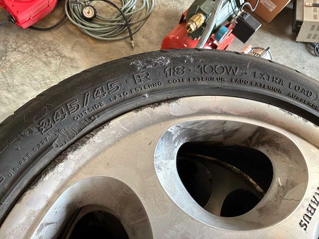 Brabus autoband met velg - afbeelding 4 van  4