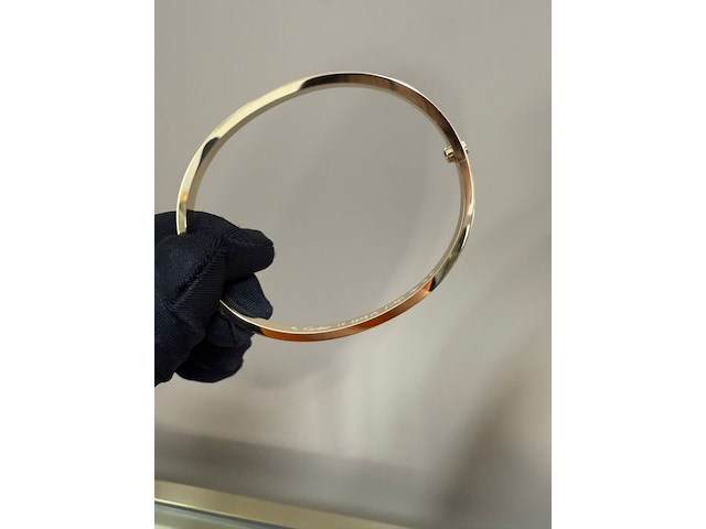 Bracelet diamond pavé cartier, love, 2025 - afbeelding 9 van  12