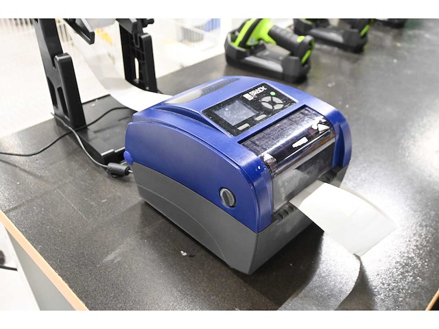 Brady bbp 12 barcode / label printer met solid oprolsysteem - afbeelding 2 van  5