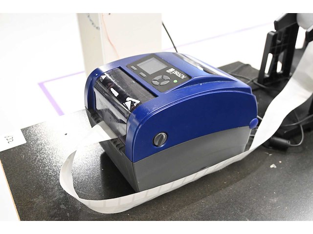 Brady bbp 12 barcode / label printer met solid oprolsysteem - afbeelding 3 van  5