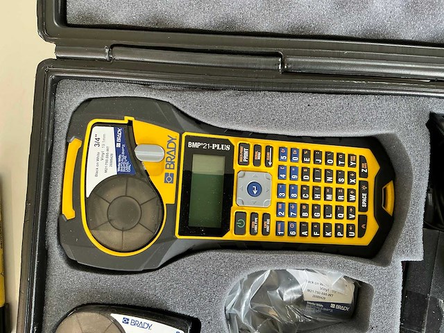 Brady bmp21-plus r-41026883 labelprinter - afbeelding 2 van  5