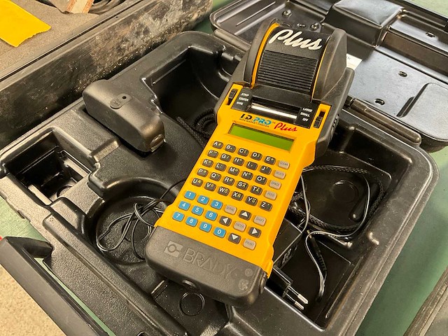 Brady id pro plus accu labelprinter - afbeelding 1 van  4