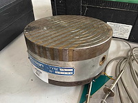 Braillon fm magneet opspanplaat - afbeelding 1 van  3