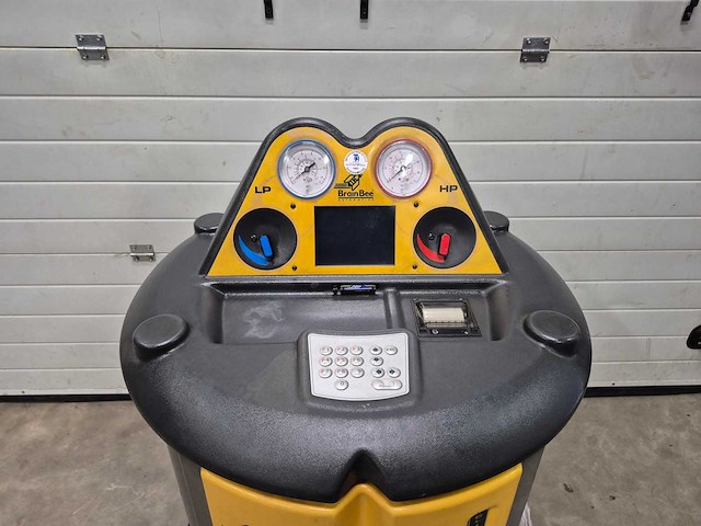 Brainbee - 2005 - clima 7000 - r134a airco test- en vulapparaat - afbeelding 2 van  5