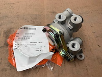 Brake pneumatic valve - afbeelding 3 van  4