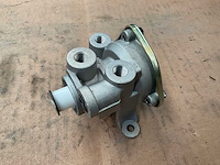 Brake pneumatic valve - afbeelding 2 van  4