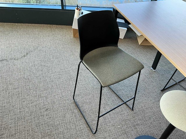 Bralco bartafel met krukken - afbeelding 5 van  10