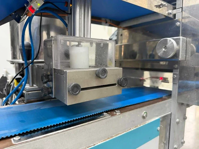 Bralyx - 2023 - formica multimassas - vormmachine - afbeelding 24 van  27