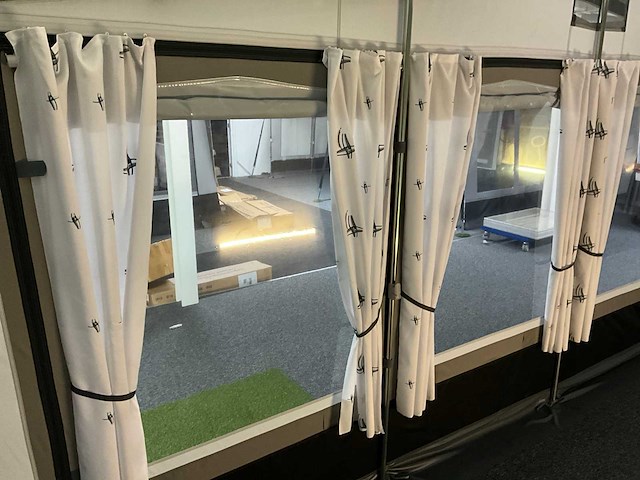 Brand atrium 280 voortent (978-1001 cm) - afbeelding 14 van  19