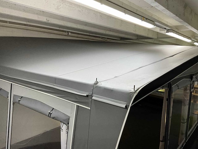 Brand atrium 280 voortent (978-1001 cm) - afbeelding 10 van  19