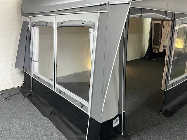 Brand atrium 280 voortent (978-1001 cm) - afbeelding 3 van  19