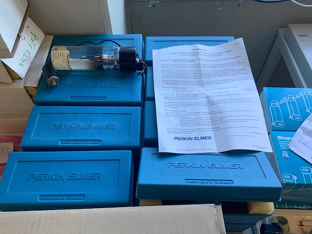 Brand flesdispensers en diversen - afbeelding 3 van  5