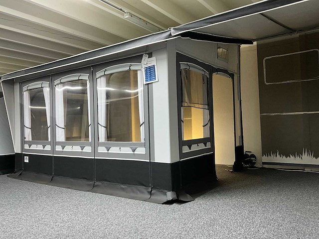 Brand forum deeltent (l 355 cm) - afbeelding 1 van  12