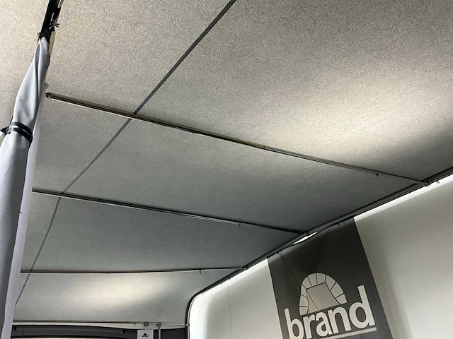 Brand lugano 280 special edition voortent (939-958 cm) - afbeelding 11 van  16