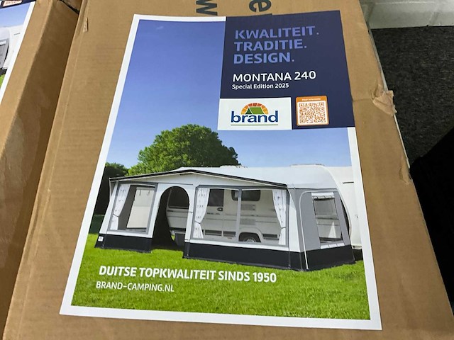 Brand montana 240 voortent (978-1001 cm) - afbeelding 1 van  2