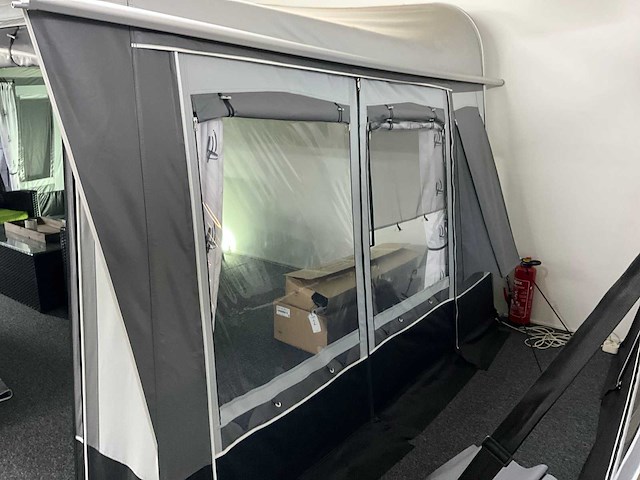 Brand palazzo 300 voortent (939-958 cm) - afbeelding 4 van  17